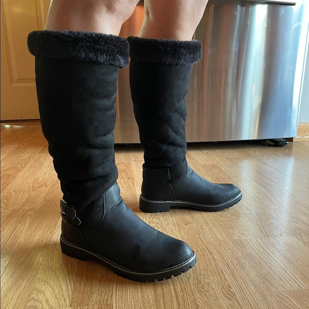Boots - Picture 4 of 4